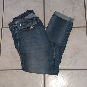 GAP Boyfriend Fit Cuffed Jean